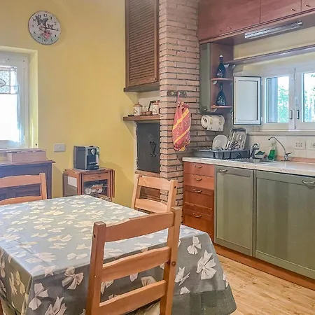 Lovely In With Kitchen Holiday home